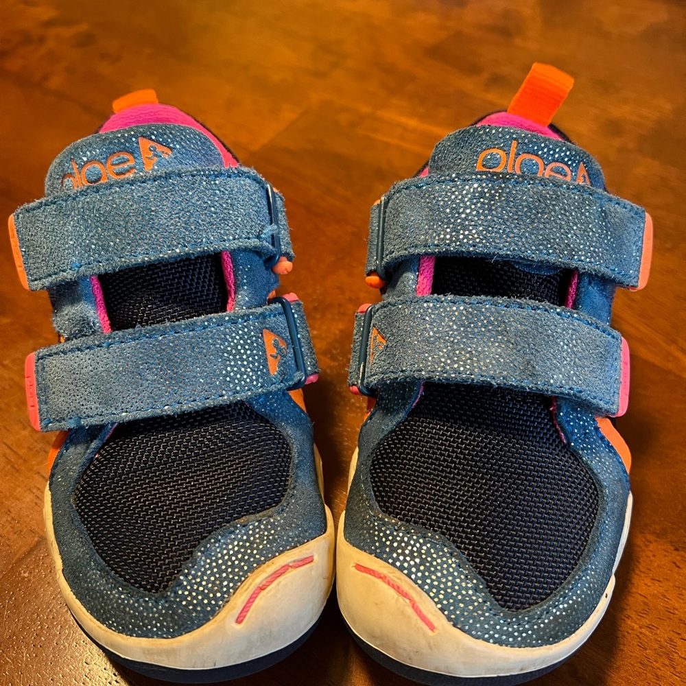 Plae Shoes